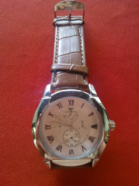 Relógio pulseira marrom