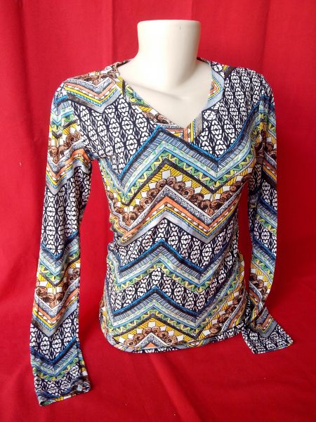 Blusa manga comprida estampa